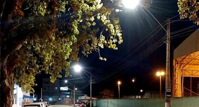 Prefeitura qualifica iluminação na rua Baltazar Brum