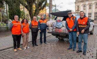 Defesa Civil entrega 500 cobertores para Pelotas