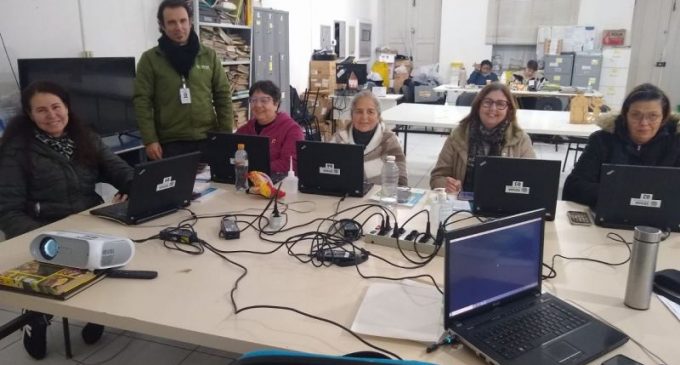 Retrate oferece curso de inclusão digital