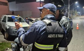 Fiscalização de trânsito percorre vias da cidade no fim de semana
