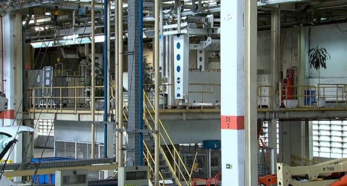 Com demanda fraca e juros altos, indústria gaúcha reduz produção em junho