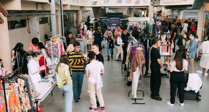 Feira em Pelotas une moda, artesanato e sustentabilidade