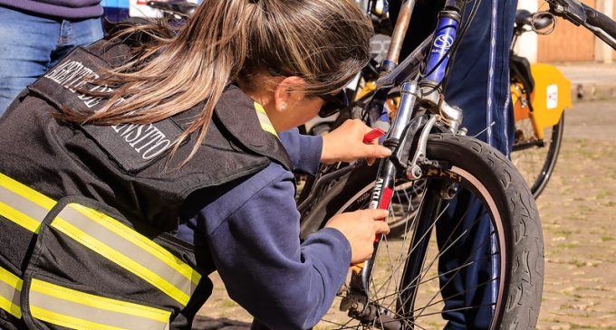Semana Nacional de Trânsito tem blitz para ciclistas