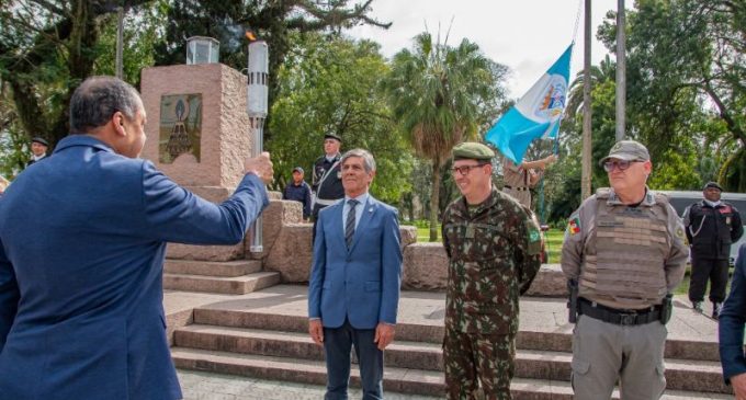 Chegada do Fogo Simbólico marca abertura da Semana da Pátria 2025