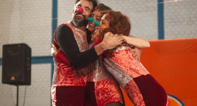 Oficinas e espetáculo do Circo de Umbigo chegam a Pelotas