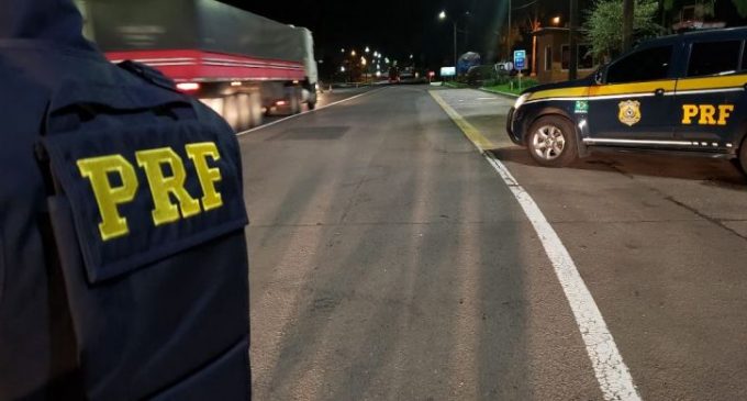 Ação rápida da PRF salva bebê engasgado em Rio Grande