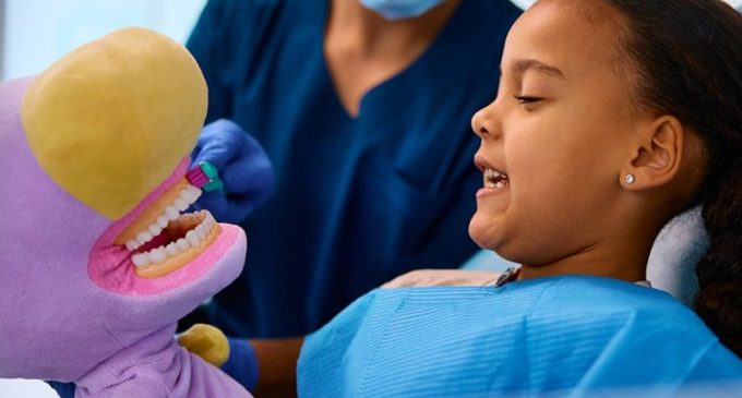 Mais da metade das crianças com 5 anos de idade estão livres de cárie, apontam estatísticas oficiais