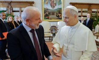 Lula se reúne com papa Leão XIV, pela primeira vez, no Vaticano