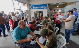 Moradores da Cohab Guabiroba lotam a Rodoviária