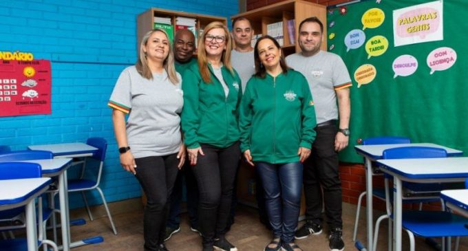 Professores da Rede Estadual terão uniformes em 2026