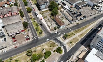 Sinalização horizontal da avenida Fernando Osório segue em andamento