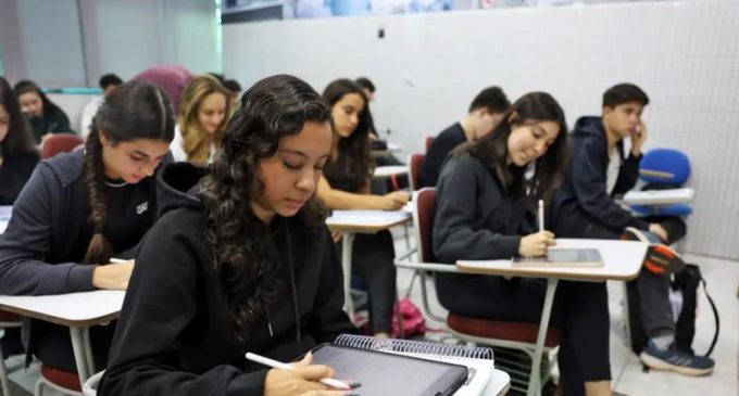 Conheça as regras para a prova de redação do Enem 2025 no domingo