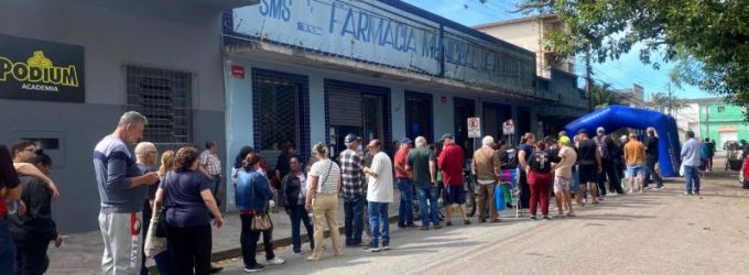 Mutirão entrega 1.872 glicosímetros a usuários