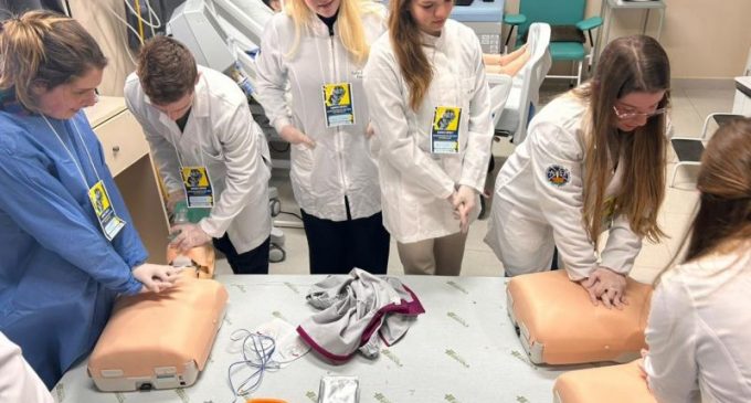 Hospital Escola da UFPel realiza Semana da Simulação com treinamentos gratuitos para acadêmicos da área da saúde