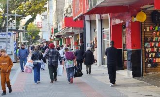 CDL Pelotas lança Concurso de Vitrines para premiar lojista mais criativo neste Natal