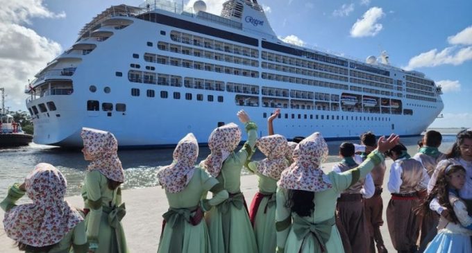 Navio de cruzeiro internacional fará escala no Porto do Rio Grande em 24 de dezembro