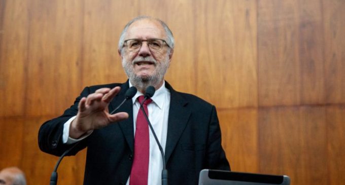 Rossetto denuncia fracasso do ajuste fiscal e descumprimento dos mínimos constitucionais