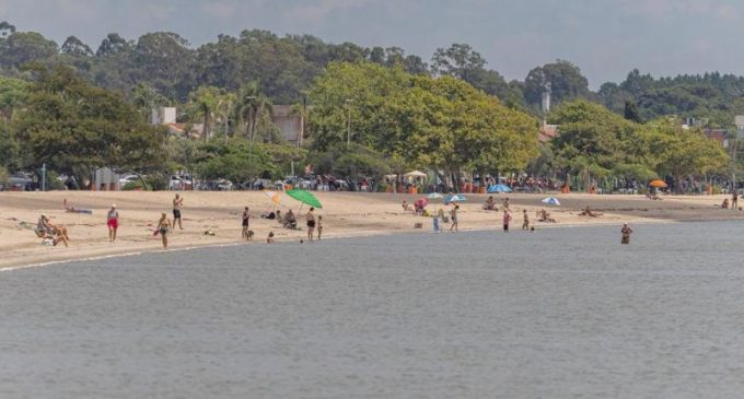 Balneabilidade: saiba como são feitas as análises no Laranjal