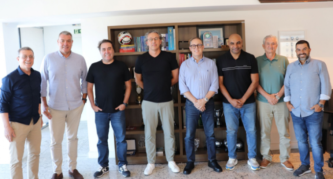 Emerson da Rosa, dono da SAF do Brasil, visita a Federação Gaúcha de Futebol