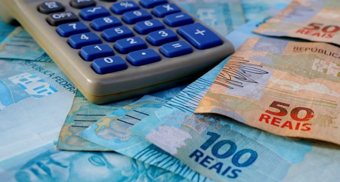 Despesas públicas superam R$ 560 bi em 2026