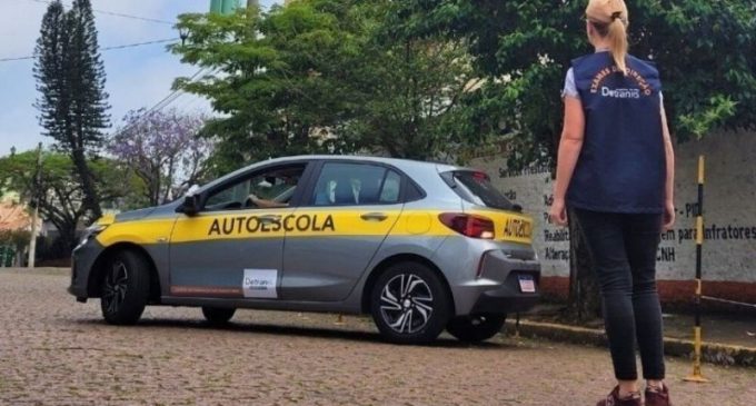 Governo anuncia retirada do teste de baliza no exame para primeira habilitação no Rio Grande do Sul