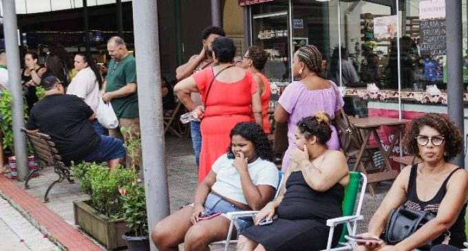 Restam poucos acessos para arquibancada na noite de sábado (14)