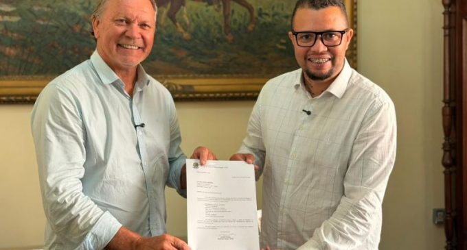 Deputado federal cumpre agenda institucional na Câmara de Pelotas