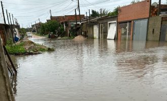 Defensoria Pública pede indenização a moradores de Pelotas que sofrem com alagamentos frequentes no bairro Areal