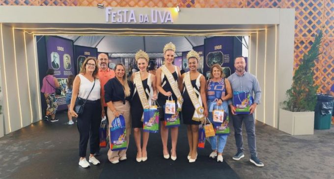 Comitiva da Fenadoce realiza visita à Festa Nacional da Uva, em Caxias do Sul