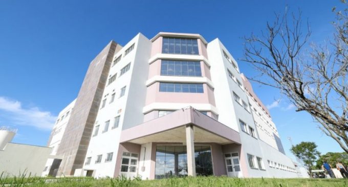 Eduardo vistoria obra do novo Hospital Regional de Pelotas