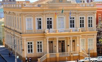 Salários dos servidores de Pelotas serão antecipados para o dia 2