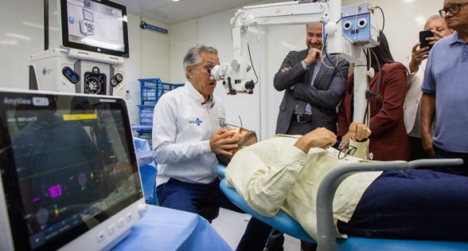 Agora Tem Especialistas: Ministério da Saúde lança em Rio Grande (RS) carreta de exames oftalmológicos e cirurgias de catarata