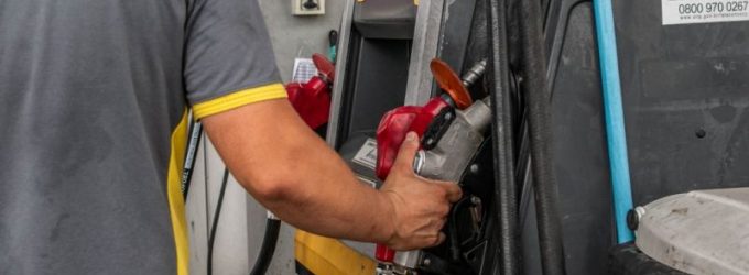 Preços de todos os combustíveis voltam a subir em abril