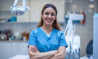 Como um dentista em Porto Alegre pode ajudar a prevenir doenças sistêmicas e melhorar sua qualidade de vida?