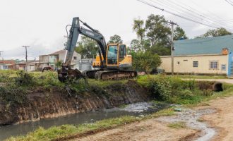 Prefeitura de Pelotas faz obras de drenagem no Dunas