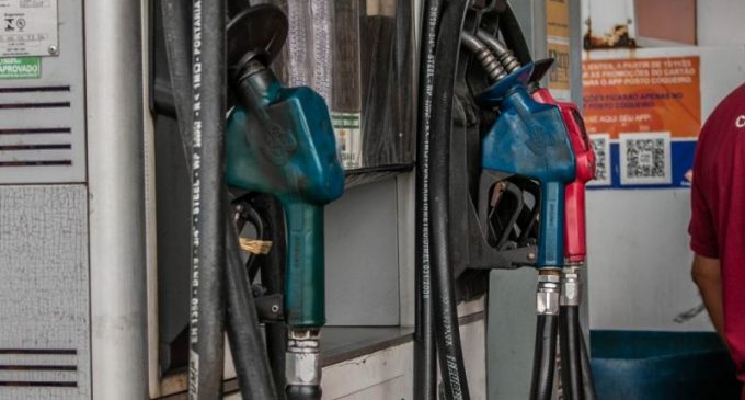 Preços de todos os combustíveis voltam a subir em abril
