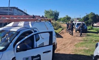 Operação em recicladoras de Pelotas localiza caminhão furtado e irregularidades