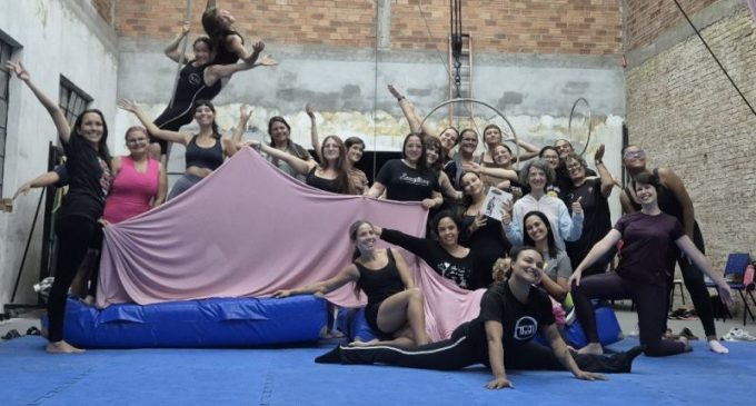 Projeto oferece oficina de dança para mulheres