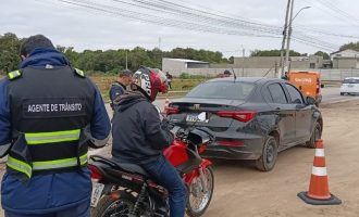 Mega Blitz aborda 105 veículos no bairro Fragata