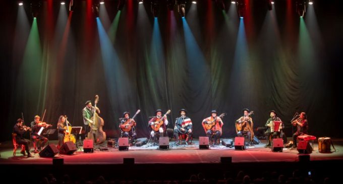 Quarteto Coração de Potro no show Folcloreando, dia 24 de julho no Thatro Guarany