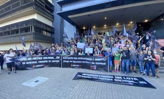 Manifestações de servidores do TJRS ocorrem em diferentes regiões do estado