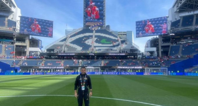 Árbitro assistente gaúcho Rafael Alves estreia em Copa do Mundo e aguarda nova escala da FIFA