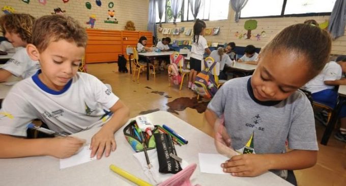 Censo Escolar: Brasil reduz índices de reprovação, abandono e atraso