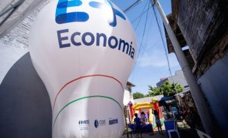 CEEE Equatorial leva troca de lâmpadas, cadastro na Tarifa Social e sorteio de 40 geladeiras para Pelotas