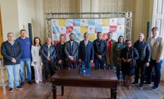 Marroni empossa Conselho Municipal de Ciência, Tecnologia e Inovação