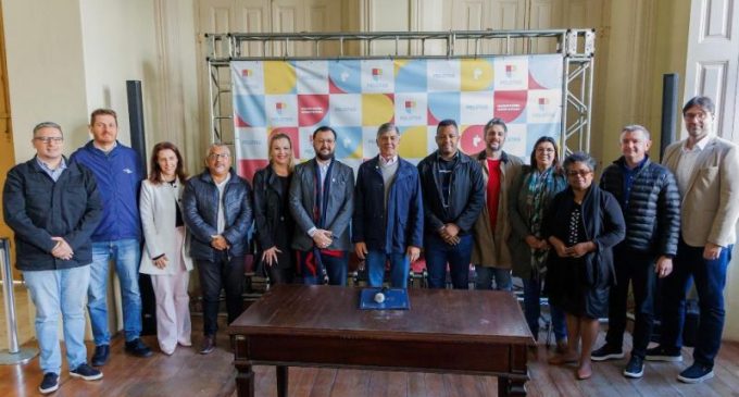Marroni empossa Conselho Municipal de Ciência, Tecnologia e Inovação