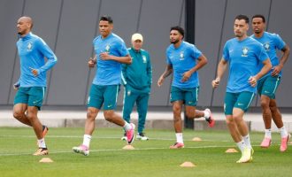 Brasil enfrenta Escócia em busca da classificação para o mata-mata da copa