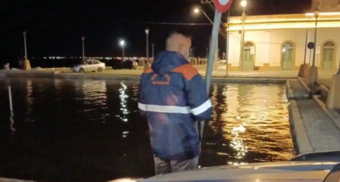 Lagoa dos Patos ultrapassou cota de inundação em Rio Grande