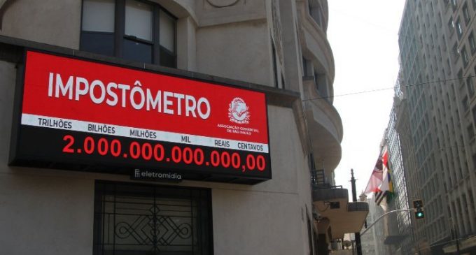 Pela primeira vez na história, Impostômetro atingirá R$ 2 trilhões ainda no primeiro semestre