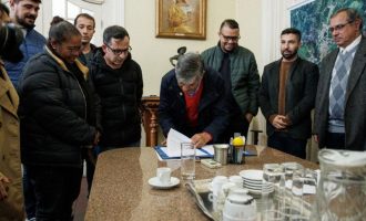Marroni sanciona Vida Ativa Mais e Fundação Hildete Bahia da Luz